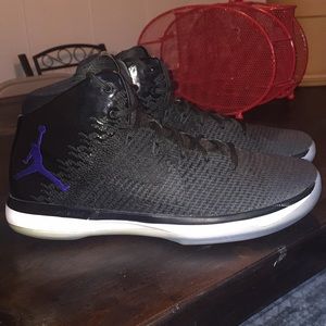 Space Jam Jordan XXI